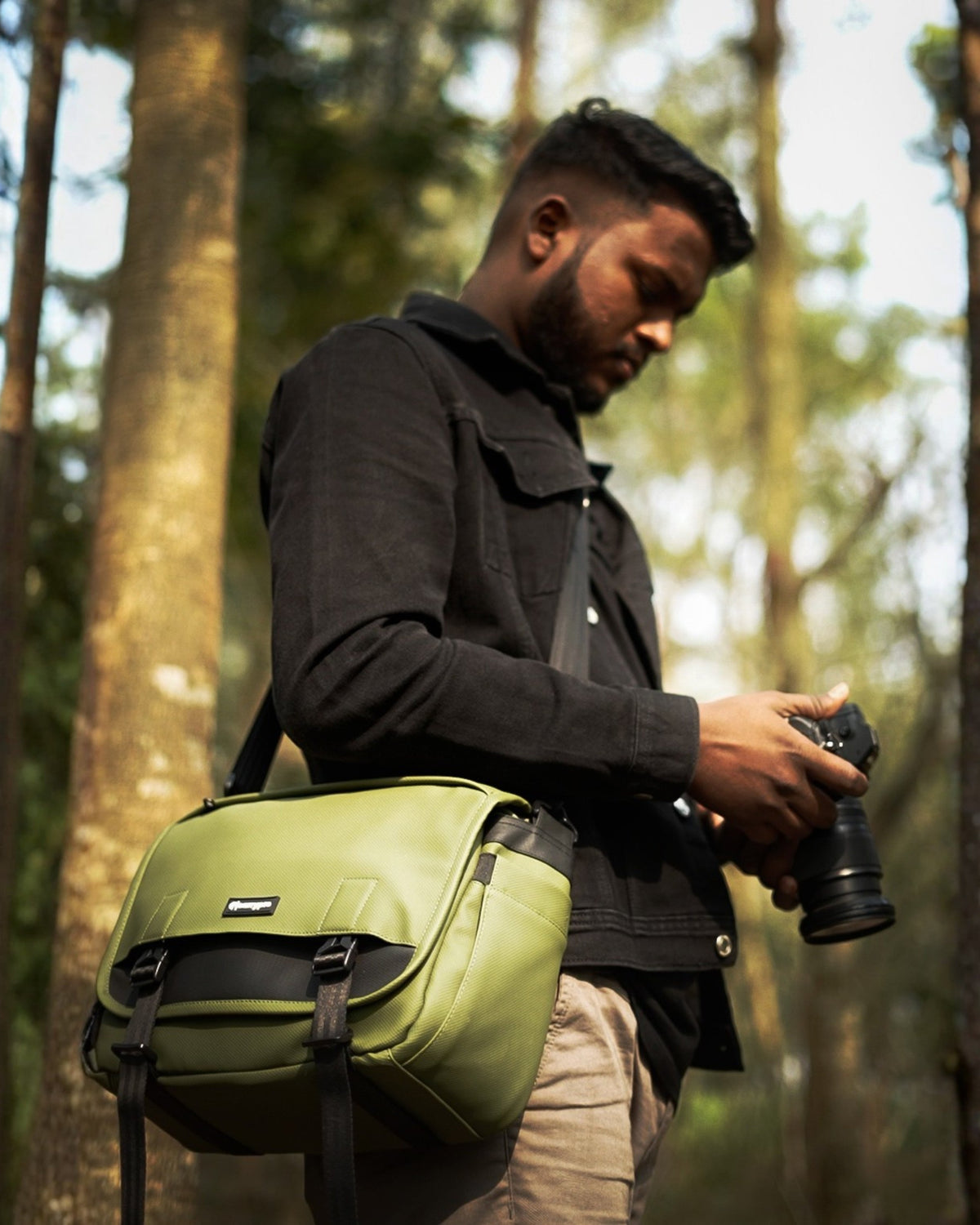 How to wear a backpack correctly: Strap adjustment, packing order and why your shoulders hurt
