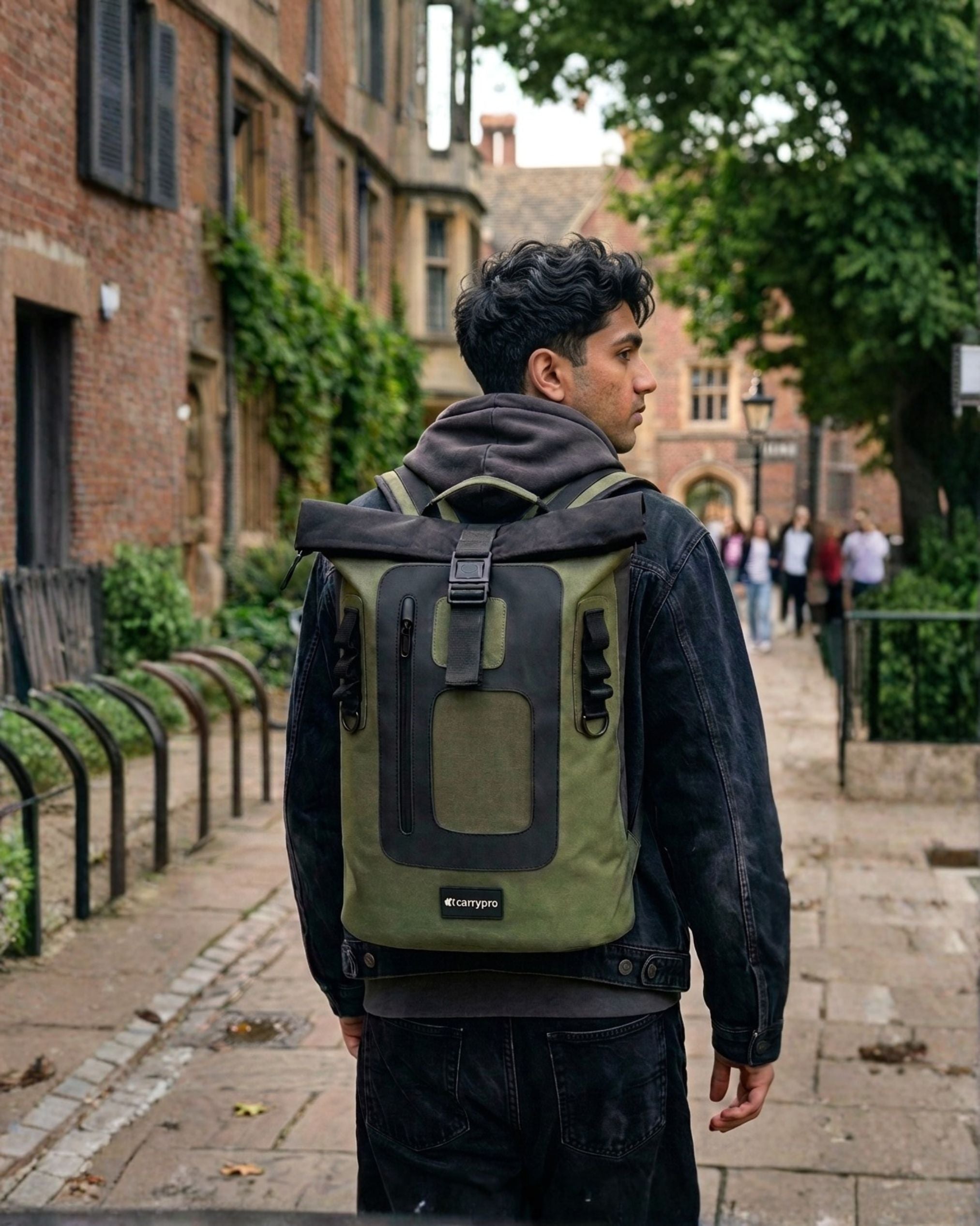 How to Travel for a Week With Just One Backpack (No Trolley, No Check-In)