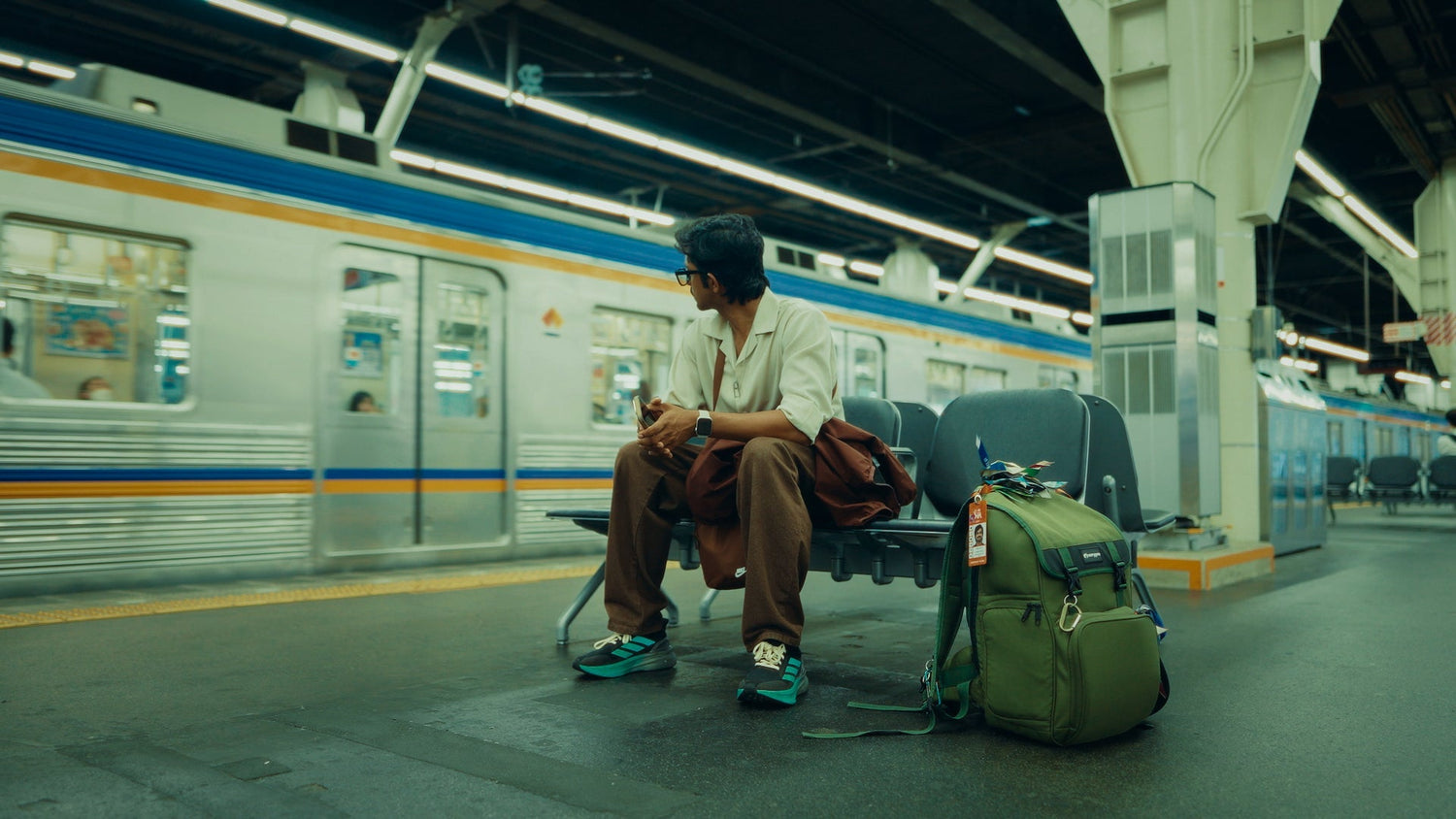 How to Travel Solo for 30 Days and Return with 6 Months of Content