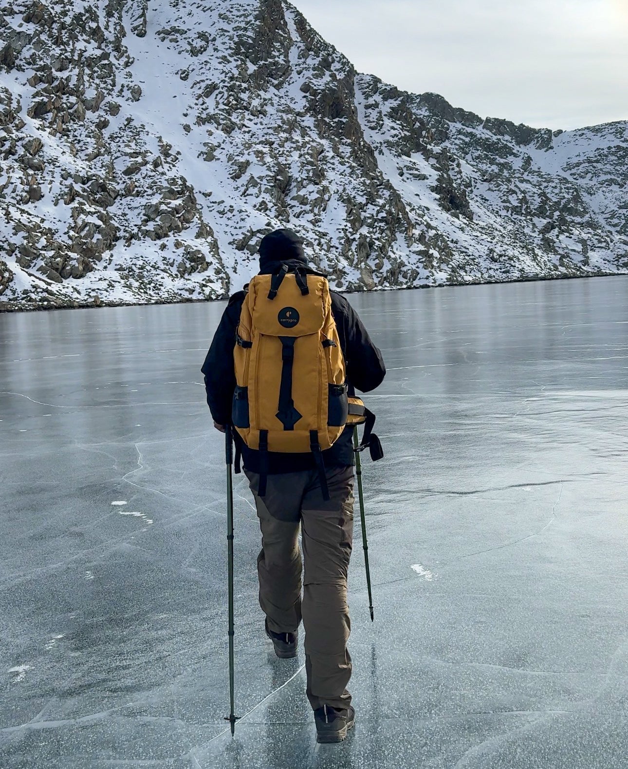 Backpacks That Open Like a Suitcase: Why Clamshell Access Changes How You Pack